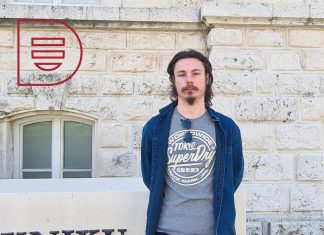 Đivo Testen, student