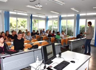 Gostujuće predavanje Hrvoja Ercega na Odjelu za ekonomiju i poslovnu ekonomiju