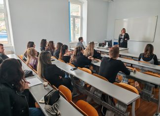 Ivana Pavičić iz agencije za zapošljavanje Top Job održala studentima gostujuće predavanje na temu “Razvoj karijere – kako izaći na tržište rada“