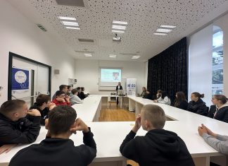 Učenici Ekonomske i trgovačke škole sudjelovali u HI EU radionici o kulturnoj osviještenosti