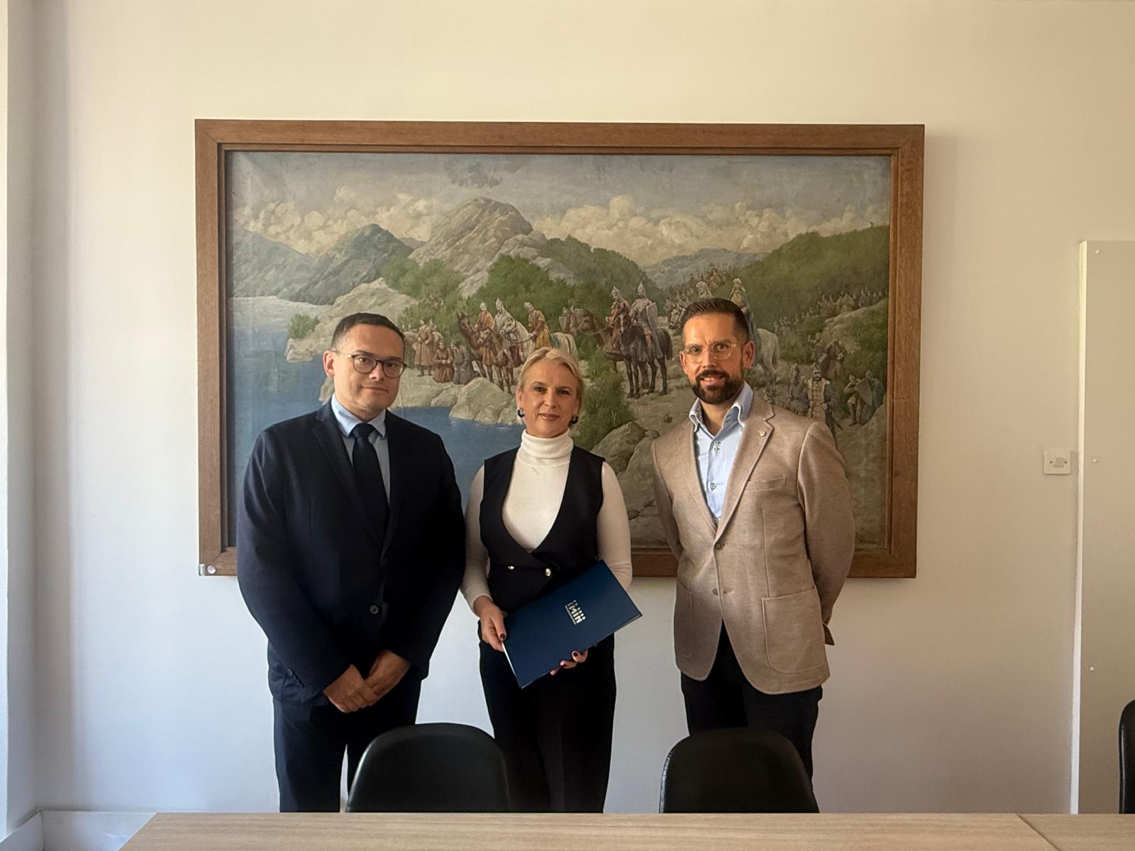 PHOTO-2025-11-06-13-28-20