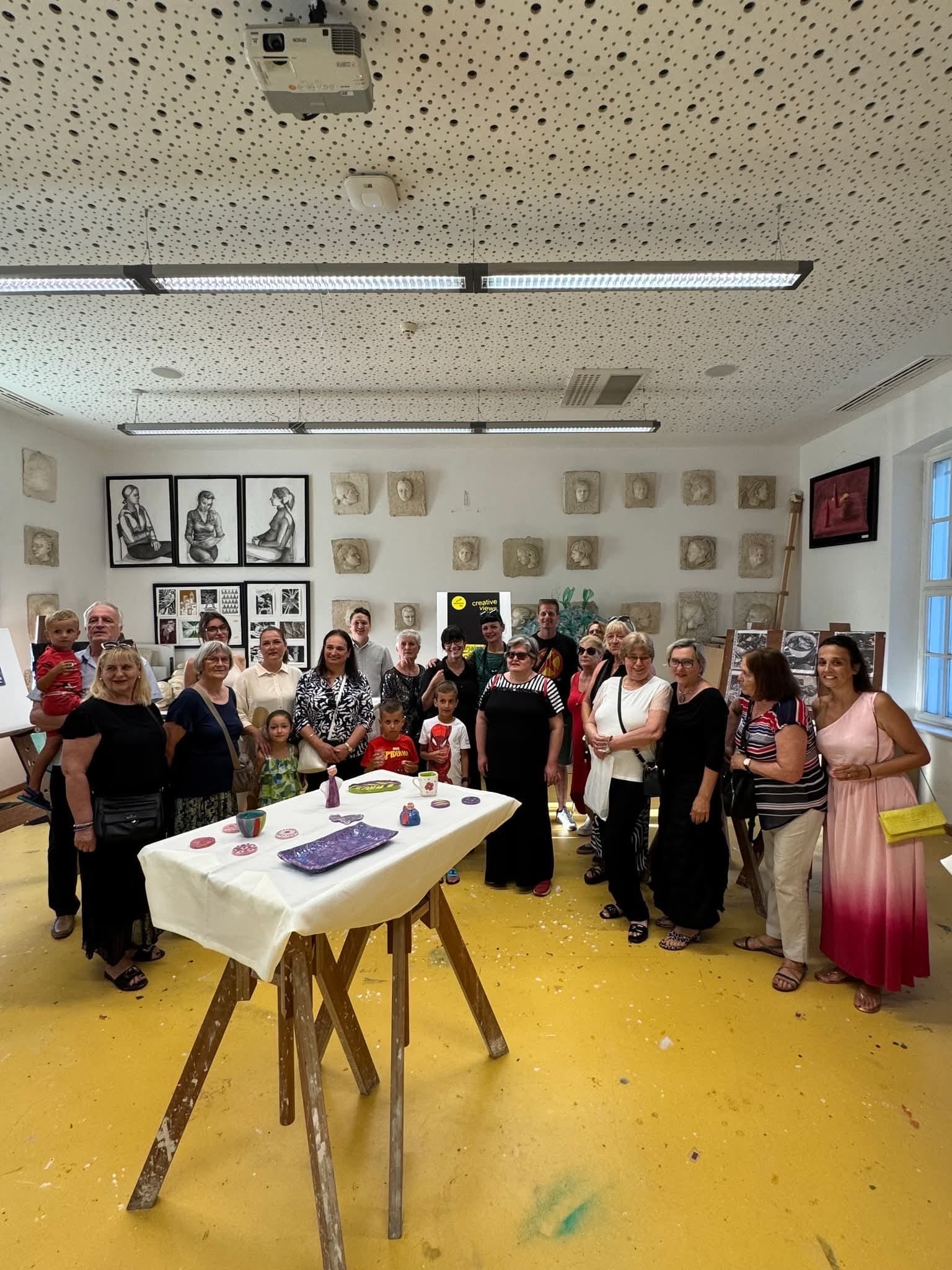 15428b03-4216-481d-afae-a6cb301a0b52