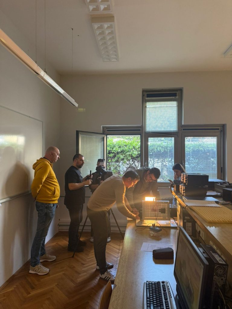 Festival Znanosti radionica  na temu fotoelektričnog efekta, solarnih panela i nuklearnih elektrana