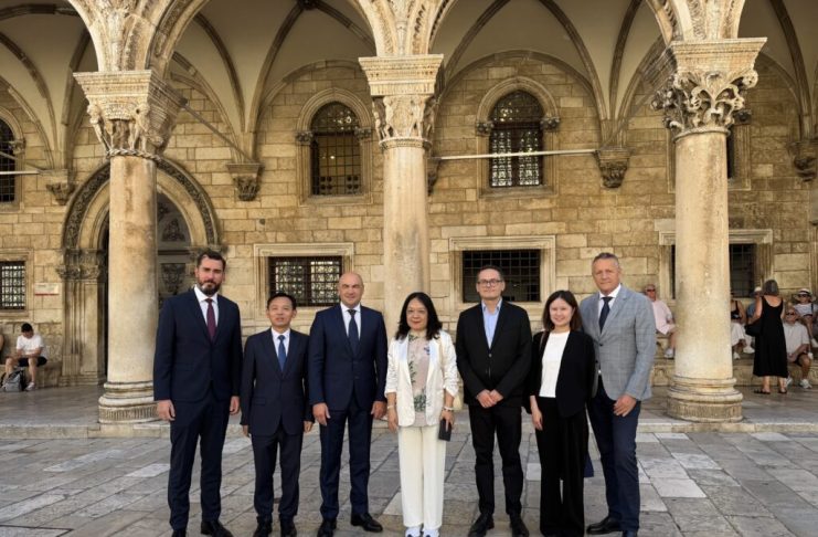 Prefect Pezo and Rector Stojčić meet with delegation from China’s Sichuan Province: Focus on tourism, education, economy, agriculture and air connectivity